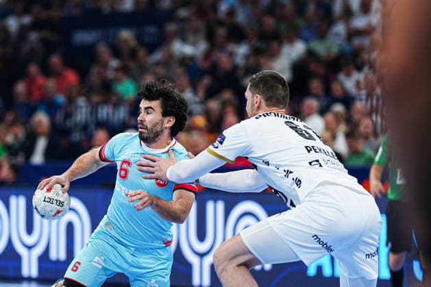 Erik Balenciaga (MT Melsungen, 06), Hendrik Pekeler (THW Kiel, 61) GER, THW Kiel vs. MT Melsungen, Handball, EHF European League, Finale, Saison 2025 2026, 31.05.2026 GER, THW Kiel vs. MT Melsungen, Handball, EHF European League, Finale, Saison 2025 2026, 31.05.2026 Hamburg Copyright: xEibner-Pressefoto MarcelxvonxFehrnx EP_MFN