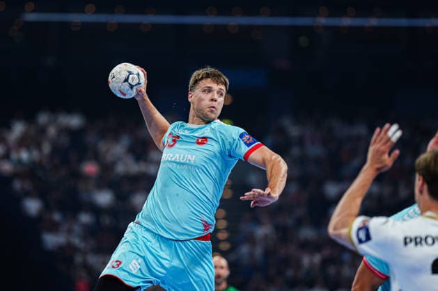 Wurf Tor Aaron Mensing (MT Melsungen, 33) GER, THW Kiel vs. MT Melsungen, Handball, EHF European League, Finale, Saison 2025 2026, 31.05.2026 GER, THW Kiel vs. MT Melsungen, Handball, EHF European League, Finale, Saison 2025 2026, 31.05.2026 Hamburg Copyright: xEibner-Pressefoto MarcelxvonxFehrnx EP_MFN