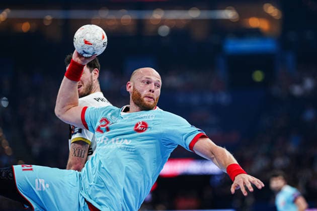 Wurf Tor Arnar Freyr Arnarsson (MT Melsungen, 21) GER, THW Kiel vs. MT Melsungen, Handball, EHF European League, Finale, Saison 2025 2026, 31.05.2026 GER, THW Kiel vs. MT Melsungen, Handball, EHF European League, Finale, Saison 2025 2026, 31.05.2026 Hamburg Copyright: xEibner-Pressefoto MarcelxvonxFehrnx EP_MFN