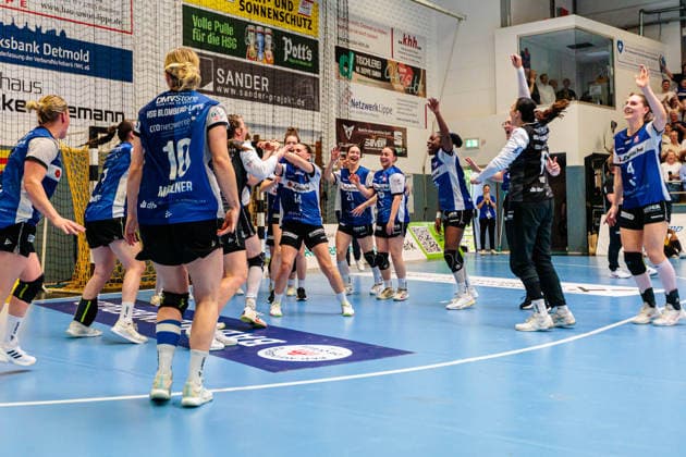 Die Mannschaft von HSG Blomberg-Lippe jubelt ueber den Gewinn der Deutschen Meisterschaft GER, HSG Blomberg-Lippe vs. Borussia Dortmund, Handball, 1. Bundesliga Frauen, Play-Offs, Finale, Spiel 3, 31.05.2026 GER, HSG Blomberg-Lippe vs. Borussia Dortmund, Handball, 1. Bundesliga Frauen, Play-Offs, Finale, Spiel 3, 31.05.2026 Blomberg Copyright: xEibner-Pressefoto JanxRollingerx EP_JSK
