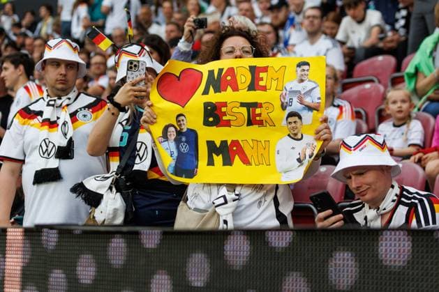 Fans mit Plakat, Deutschland vs Finnland, Fussball, Länderspiel, WM Vorbereitung, Saison 2025 2026, 31.05.2026 Deutschland vs Finnland, Fussball, Länderspiel, WM Vorbereitung, Saison 2025 2026, 31.05.2026 Copyright: xEibner-Pressefoto AlexanderxNeisx EP_ANS
