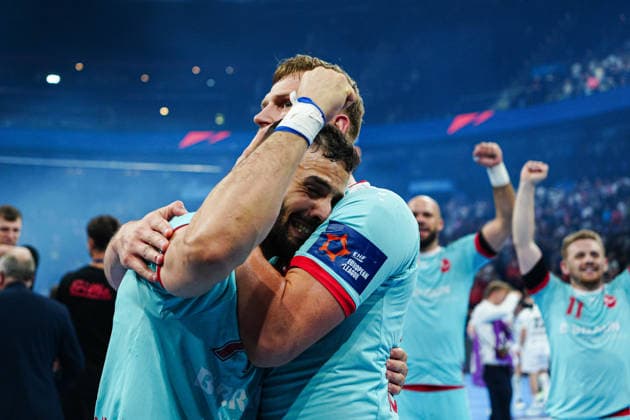 MT Melsungen jubelt Jubel nach Sieg Spielende GER, THW Kiel vs. MT Melsungen, Handball, EHF European League, Finale, Saison 2025 2026, 31.05.2026 GER, THW Kiel vs. MT Melsungen, Handball, EHF European League, Finale, Saison 2025 2026, 31.05.2026 Hamburg Copyright: xEibner-Pressefoto MarcelxvonxFehrnx EP_MFN