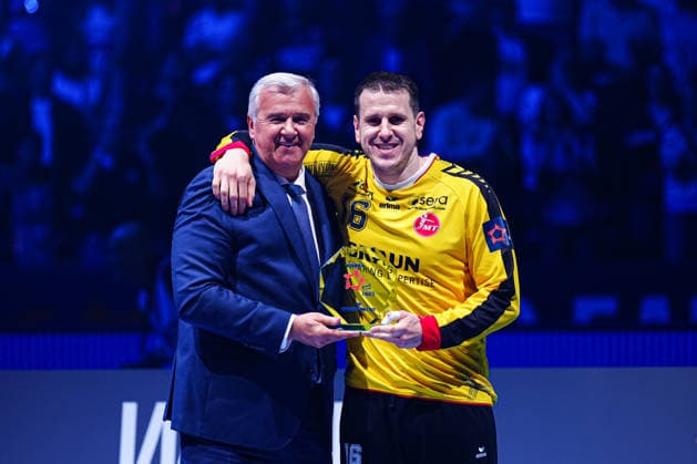 Nebojsa Simic (MT Melsungen, 16) ist MVP der EHF European League geworden GER, THW Kiel vs. MT Melsungen, Handball, EHF European League, Finale, Saison 2025 2026, 31.05.2026 GER, THW Kiel vs. MT Melsungen, Handball, EHF European League, Finale, Saison 2025 2026, 31.05.2026 Hamburg Copyright: xEibner-Pressefoto MarcelxvonxFehrnx EP_MFN