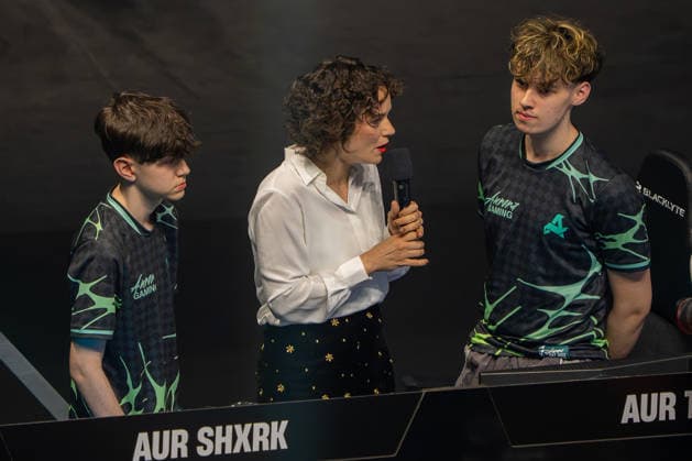 31.05.2026, xkkux, E-Sports, FORTNITE MAJOR 1 SUMMIT, Saison 2025 2026, PSD Bank Dome Düsseldorf: AUR SHXRK und AUR T3ENY Das erste LAN-Turnier der FNCS-Saison. 50 Duos treten gegeneinander an, um den Preispool sowie die Qualifikation für die Global Championship 2026 zu gewinnen Die Duos verteilen sich wie folgt: 20 EU, 13 NAC, 3 NAW, 5 Brasilien, 3 Asien, 3 Ozeanien und 3 Naher Osten. Die fünf bestplatzierten Teams qualifizieren sich automatisch für die Global Championship 2026. Nordrhein-Westfahlen Deutschland