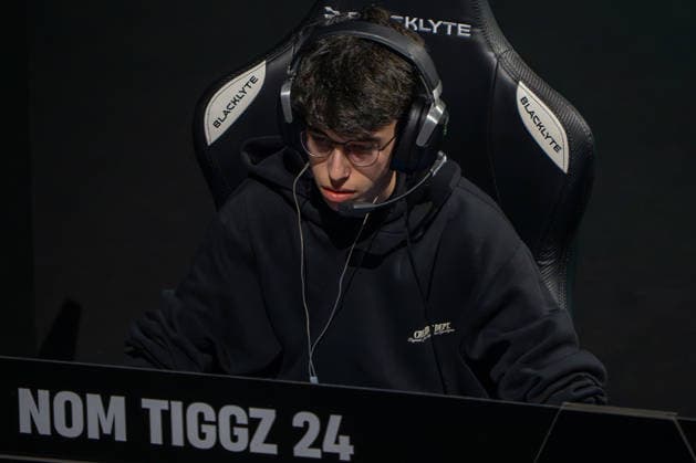 31.05.2026, xkkux, E-Sports, FORTNITE MAJOR 1 SUMMIT, Saison 2025 2026, PSD Bank Dome Düsseldorf: NOM TIGGZ 24 Das erste LAN-Turnier der FNCS-Saison. 50 Duos treten gegeneinander an, um den Preispool sowie die Qualifikation für die Global Championship 2026 zu gewinnen Die Duos verteilen sich wie folgt: 20 EU, 13 NAC, 3 NAW, 5 Brasilien, 3 Asien, 3 Ozeanien und 3 Naher Osten. Die fünf bestplatzierten Teams qualifizieren sich automatisch für die Global Championship 2026. Nordrhein-Westfahlen Deutschland