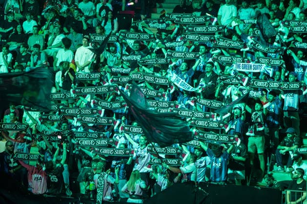 31.05.2026, xkkux, E-Sports, FORTNITE MAJOR 1 SUMMIT, Saison 2025 2026, PSD Bank Dome Düsseldorf: Fans Zuschauer Besucher Das erste LAN-Turnier der FNCS-Saison. 50 Duos treten gegeneinander an, um den Preispool sowie die Qualifikation für die Global Championship 2026 zu gewinnen Die Duos verteilen sich wie folgt: 20 EU, 13 NAC, 3 NAW, 5 Brasilien, 3 Asien, 3 Ozeanien und 3 Naher Osten. Die fünf bestplatzierten Teams qualifizieren sich automatisch für die Global Championship 2026. Nordrhein-Westfahlen Deutschland