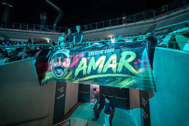 31.05.2026, xkkux, E-Sports, FORTNITE MAJOR 1 SUMMIT, Saison 2025 2026, PSD Bank Dome Düsseldorf: Das erste LAN-Turnier der FNCS-Saison. 50 Duos treten gegeneinander an, um den Preispool sowie die Qualifikation für die Global Championship 2026 zu gewinnen Die Duos verteilen sich wie folgt: 20 EU, 13 NAC, 3 NAW, 5 Brasilien, 3 Asien, 3 Ozeanien und 3 Naher Osten. Die fünf bestplatzierten Teams qualifizieren sich automatisch für die Global Championship 2026. Fans Zuschauer Besucher Nordrhein-Westfahlen Deutschland