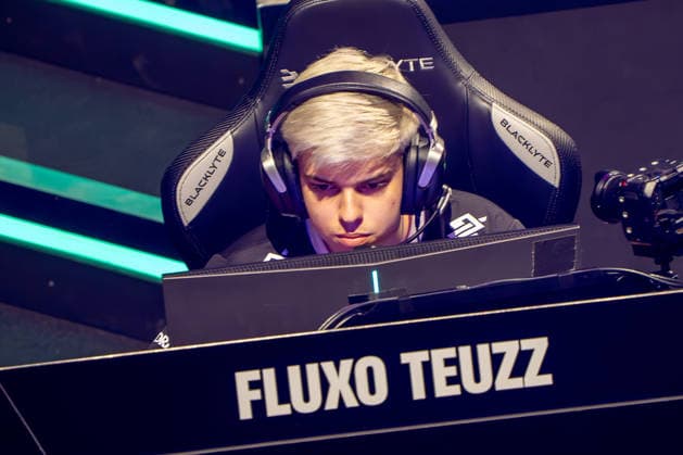31.05.2026, xkkux, E-Sports, FORTNITE MAJOR 1 SUMMIT, Saison 2025 2026, PSD Bank Dome Düsseldorf: Fluxo Teuzz Das erste LAN-Turnier der FNCS-Saison. 50 Duos treten gegeneinander an, um den Preispool sowie die Qualifikation für die Global Championship 2026 zu gewinnen Die Duos verteilen sich wie folgt: 20 EU, 13 NAC, 3 NAW, 5 Brasilien, 3 Asien, 3 Ozeanien und 3 Naher Osten. Die fünf bestplatzierten Teams qualifizieren sich automatisch für die Global Championship 2026. Nordrhein-Westfahlen Deutschland
