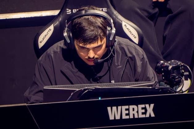 31.05.2026, xkkux, E-Sports, FORTNITE MAJOR 1 SUMMIT, Saison 2025 2026, PSD Bank Dome Düsseldorf: Werex Das erste LAN-Turnier der FNCS-Saison. 50 Duos treten gegeneinander an, um den Preispool sowie die Qualifikation für die Global Championship 2026 zu gewinnen Die Duos verteilen sich wie folgt: 20 EU, 13 NAC, 3 NAW, 5 Brasilien, 3 Asien, 3 Ozeanien und 3 Naher Osten. Die fünf bestplatzierten Teams qualifizieren sich automatisch für die Global Championship 2026. Nordrhein-Westfahlen Deutschland