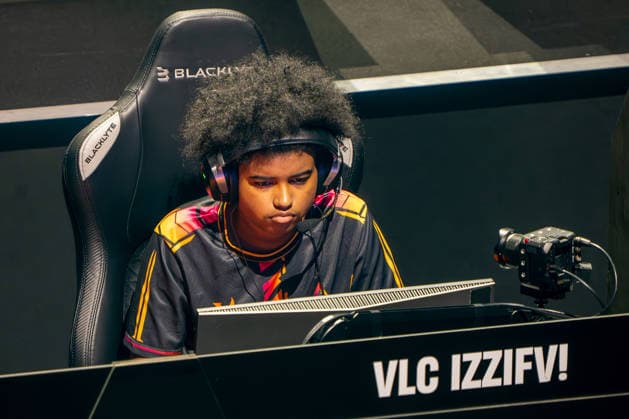 31.05.2026, xkkux, E-Sports, FORTNITE MAJOR 1 SUMMIT, Saison 2025 2026, PSD Bank Dome Düsseldorf: VLC IZZIFV! Das erste LAN-Turnier der FNCS-Saison. 50 Duos treten gegeneinander an, um den Preispool sowie die Qualifikation für die Global Championship 2026 zu gewinnen Die Duos verteilen sich wie folgt: 20 EU, 13 NAC, 3 NAW, 5 Brasilien, 3 Asien, 3 Ozeanien und 3 Naher Osten. Die fünf bestplatzierten Teams qualifizieren sich automatisch für die Global Championship 2026. Nordrhein-Westfahlen Deutschland