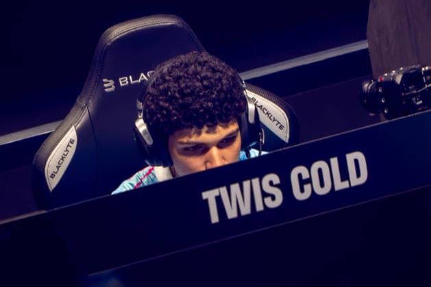 31.05.2026, xkkux, E-Sports, FORTNITE MAJOR 1 SUMMIT, Saison 2025 2026, PSD Bank Dome Düsseldorf: Twis Cold Das erste LAN-Turnier der FNCS-Saison. 50 Duos treten gegeneinander an, um den Preispool sowie die Qualifikation für die Global Championship 2026 zu gewinnen Die Duos verteilen sich wie folgt: 20 EU, 13 NAC, 3 NAW, 5 Brasilien, 3 Asien, 3 Ozeanien und 3 Naher Osten. Die fünf bestplatzierten Teams qualifizieren sich automatisch für die Global Championship 2026. Nordrhein-Westfahlen Deutschland