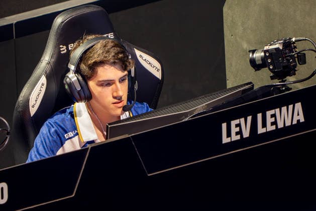 31.05.2026, xkkux, E-Sports, FORTNITE MAJOR 1 SUMMIT, Saison 2025 2026, PSD Bank Dome Düsseldorf: LEV LEWA Das erste LAN-Turnier der FNCS-Saison. 50 Duos treten gegeneinander an, um den Preispool sowie die Qualifikation für die Global Championship 2026 zu gewinnen Die Duos verteilen sich wie folgt: 20 EU, 13 NAC, 3 NAW, 5 Brasilien, 3 Asien, 3 Ozeanien und 3 Naher Osten. Die fünf bestplatzierten Teams qualifizieren sich automatisch für die Global Championship 2026. Nordrhein-Westfahlen Deutschland