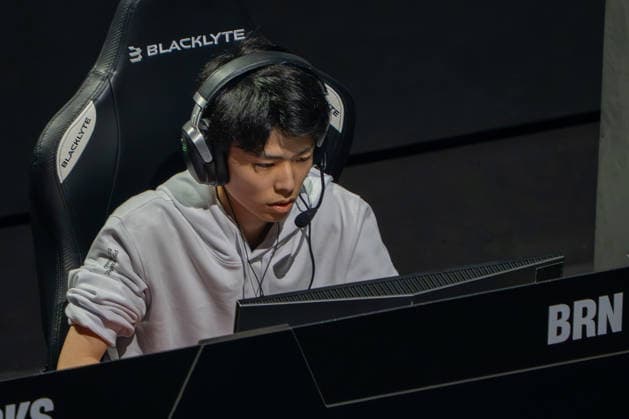 31.05.2026, xkkux, E-Sports, FORTNITE MAJOR 1 SUMMIT, Saison 2025 2026, PSD Bank Dome Düsseldorf: BRN Das erste LAN-Turnier der FNCS-Saison. 50 Duos treten gegeneinander an, um den Preispool sowie die Qualifikation für die Global Championship 2026 zu gewinnen Die Duos verteilen sich wie folgt: 20 EU, 13 NAC, 3 NAW, 5 Brasilien, 3 Asien, 3 Ozeanien und 3 Naher Osten. Die fünf bestplatzierten Teams qualifizieren sich automatisch für die Global Championship 2026. Nordrhein-Westfahlen Deutschland