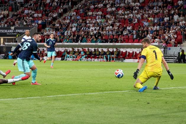 Deniz Undav 26 (Deutschland) erzielt sein zweites Tor, trifft gegen Lukas Hradecky 1 (Finnland) zum 3:0, Deutschland vs. Finnland, Fussball, Maenner, UEFA, Freundschaftsspiel, Friendly Match, DFB, Saison 2025 2026, 31.05.2026 Mainz Rheinland-Pfalz Deutschland