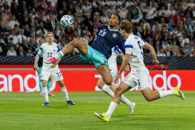 Felix Nmecha (Deutschland) im Zweikampf mit Miro Tenho (Finnland), Deutschland vs Finnland, Fussball, Länderspiel, WM Vorbereitung, Saison 2025 2026, 31.05.2026 Deutschland vs Finnland, Fussball, Länderspiel, WM Vorbereitung, Saison 2025 2026, 31.05.2026 Copyright: xEibner-Pressefoto AlexanderxNeisx EP_ANS
