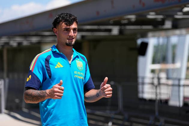June 1, 2026, Las Rozas, Madrid, Spain: Marc Pubill attends during the Spain Team Media Day ahead the FIFA World Cup, WM, Weltmeisterschaft, Fussball 2026 at Ciudad del Futbol on June 01, 2026 in Las Rozas, Madrid, Spain. Las Rozas Spain - ZUMAa181 20260601_zaa_a181_011 Copyright: xOscarxJ.xBarrosox