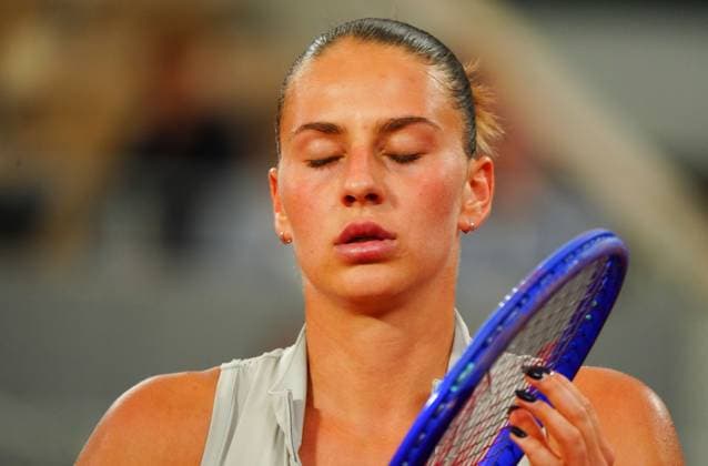 Marta Kostyuk French Open Tennis, Day Ten, Tennis, Roland Garros, Paris, France - 02 Jun 2026Paris Roland Garros France EDITORIAL USE ONLY No use with unauthorised audio, video, data, fixture lists, club league logos or live services. Online in-match use limited to 120 images, no video emulation. No use in betting, games or single club league player publications. Copyright: xJavierxGarcia Shutterstockx 16906549ab