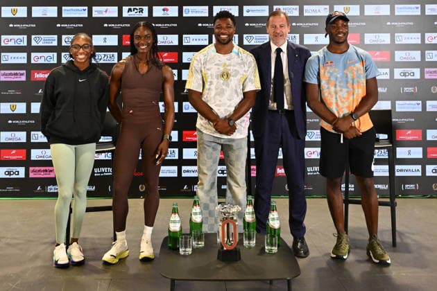 IPA85285359 - Melissa Jefferson-Wooden (USA, 200m), Julien Alfred (LCA, 200m), Noah Lyles (USA, 100m), Stefano Mei president of FIDAL and Letsile Tebogo (BOT, 100m) during the press conference, PK, Pressekonferenz of IAAF Wanda Diamond League: Golden Gala Pietro Mennea at Olympic Stadium on June 3, 2026 in Rome, Italy Copyright: xDomenicoxCippitelli IPAxSportx xx 85285359