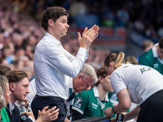 Handball, HBL, Frisch Auf! Göppingen - TVB 1898 Stuttgart #3 Rutger ten Velde (Frisch Auf Goeppingen, 05) unterstuetzt seine Mannschaft von aussen, Frisch Auf Goeppingen vs. TVB Stuttgart, Handball, 1. Bundesliga, Herren, Spielzeit 2025 2026, 03.06.2026, Frisch Auf Goeppingen vs. TVB Stuttgart, Handball, 1. Bundesliga, Herren, Spielzeit 2025 2026, 03.06.2026 Goeppingen Copyright: xEibner-Pressefoto MichaelxSchmidx EP_MST