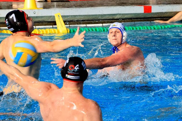 Wasserball, 1. WBB, Spandau 04 - Waspo Hannover DEU, DWV, 1.WBB, Spandau04 vs. Waspo Hannover, 03.06.2026, Schwimmhalle-Schoeneberg, Berlin, DEU, DWV, 1.WBB, Spandau04 vs. Waspo Hannover, im Bild Nikola Kojic (Spandau04 7), Marek Tkac (Spandau04 5), Niclas Schipper (Waspo Hannover 3)