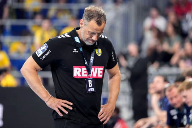 Handball, HBL, Rhein-Neckar Löwen - TSV Hannover-Burgdorf #4 Maik Machulla (Trainer, Cheftrainer, RNL), Einzelbild, Einzelfoto, Aktion, Action, enttäuscht schauend, Enttäuschung, Frustration, disappointed, pessimistisch, 03.06.2026, Mannheim (Deutschland), Handball, Bundesliga, Rhein-Neckar Löwen - TSV Hannover-Burgdorf
