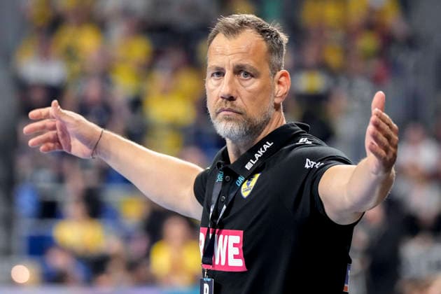 Handball, HBL, Rhein-Neckar Löwen - TSV Hannover-Burgdorf #4 Maik Machulla (Trainer, Cheftrainer, RNL), gibt Anweisungen, gestikuliert, mit den Armen gestikulieren, Einzelbild, Einzelfoto, Aktion, Action, 03.06.2026, Mannheim (Deutschland), Handball, Bundesliga, Rhein-Neckar Löwen - TSV Hannover-Burgdorf
