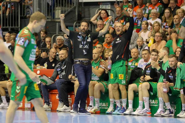 Handball, HBL, SC Magdeburg - VfL Gummersbach 03.06.2026, xtgx, Handball, Daikin HBL, SC Magdeburg - VfL Gummersbach v.l. Bennet Wiegert (Magdeburg, Trainer) Jubel, Torjubel, jubelt ueber das Tor, celebrate the goal, celebration Magdeburg
