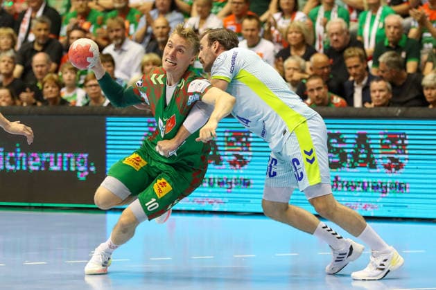 Handball, HBL, SC Magdeburg - VfL Gummersbach #2 03.06.2026, xgox, Handball - Daikin HBL SC Magdeburg - VfL Gummersbach emspor, v.l. Gisli Thorgeir Kristjansson (Magdeburg, 10), Teitur Orn Einarsson (Gummersbach, 14) Zweikampf, Duell, Kampf, tackle Magdeburg
