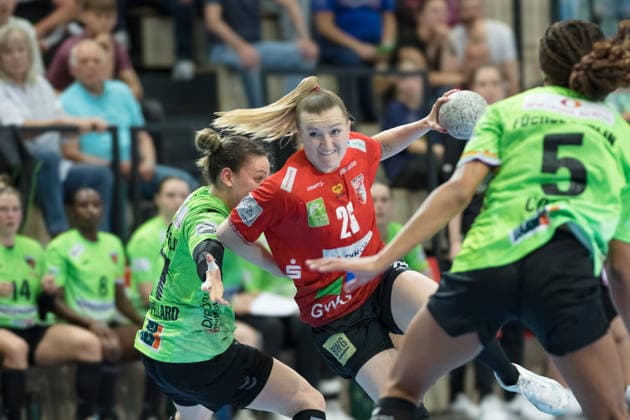 Handball, Frauen, HBF, Relegation, SV Union Halle-Neustadt - Füchse Berlin #2 Angela Cappellaro (Berlin, 17), Cara Reuthal (Halle, 26), Naomi Conze (Berlin, 5), SV Union Halle-Neustadt vs. Füchse Berlin, Spreefüxxe, Handball Bundesliga Frauen, Relegation, Hinspiel, Saison 2025 26, 03.06.2026 Halle SWH Arena Sachsen-Anhalt Deutschland