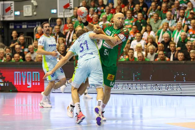 Handball, HBL, SC Magdeburg - VfL Gummersbach #2 03.06.2026, xgox, Handball - Daikin HBL SC Magdeburg - VfL Gummersbach emspor, v.l. Oscar Bergendahl (Magdeburg, 54), Kay Smits (Gummersbach, 31) Zweikampf, Duell, Kampf, tackle Magdeburg