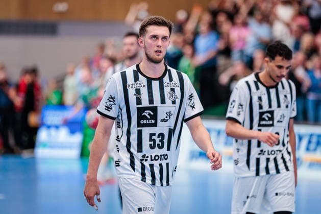 Handball, HBL, TSV GWD Minden - THW Kiel #5 Nikola Bilyk (THW Kiel, 53) zeigt sich nach Spielende enttaeuscht ueber die 34:30 Niederlage GER, GWD Minden vs. THW Kiel, Handball, 1. Bundesliga, 33. Spieltag, Spielzeit 2025 2026, 03.06.2026 GER, GWD Minden vs. THW Kiel, Handball, 1. Bundesliga, 33. Spieltag, Spielzeit 2025 2026, 03.06.2026 Minden Copyright: xEibner-Pressefoto JanxRollingerx EP_JSK
