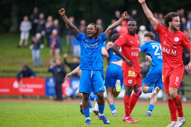 Fußball, Oberliga, Relegation, Blumenthaler SV - 1. FC Germania Egestorf-Langreder #2 Larry-Francklin Gogbe (Blumenthaler SV, 8) mit Torjubel, Jubel, jubeln, jubelt, optimistisch, Spielszene, Highlight, Freude über das Tor zum 3:2, 03.06.2026, Bremen (Deutschland), Fussball, Aufstiegsrunde Regionalliga Nord, Blumenthaler SV - 1. FC Germania Egestorf-Langreder