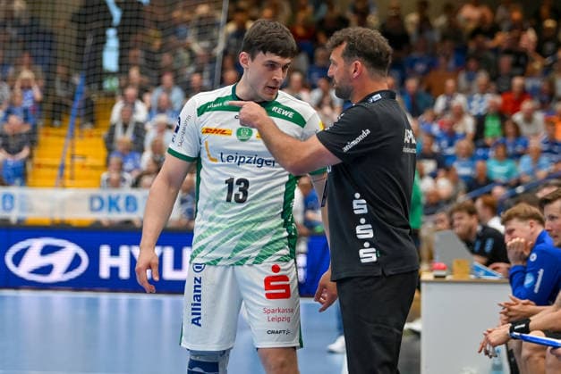 Handball, HBL, TBV Lemgo - SC DHfK Leipzig #3 Florian Kehrmann (TBV Lemgo Lippe, Trainer) im Gespraech mit Matej Klima (SC DHfK Leipzig, 13) TBV Lemgo Lippe vs. SC DHfK Leipzig, Handball, 1. Bundesliga, 33. Spieltag, Saison 2025 2026, 03.06.2026, TBV Lemgo Lippe vs. SC DHfK Leipzig, Handball, 1. Bundesliga, 33. Spieltag, Saison 2025 2026, 03.06.2026 Lemgo Copyright: xEibner-Pressefoto RobertxGertzenx EP_RGN