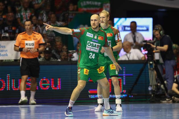 Handball, HBL, SC Magdeburg - VfL Gummersbach #3 03.06.2026, xtgx, Handball, Daikin HBL, SC Magdeburg - VfL Gummersbach v.l. Christian O Sullivan (Magdeburg, 24) gibt Anweisungen, gestikuliert mit den Armen, gesticulate, gives instructions Magdeburg