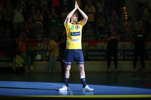 Handball, HBL, Rhein-Neckar Löwen - TSV Hannover-Burgdorf #4 Verabschiedung von Patrick Groetzki (Rhein Neckar Loewen, 24) mit Ehrung. GER, Rhein Neckar Loewen gegen TSV Hannover-Burgdorf, Handball, 1.Bundesliga, Spielzeit 2025 2026, 03.05.2026 GER, Rhein Neckar Loewen vs. TSV Hannover-Burgdorf, 1.Bundesliga, Spielzeit 2025 2026, 03.05.2026 Mannheim Copyright: xEibner-Pressefoto JoergxHirschx EP_JHH
