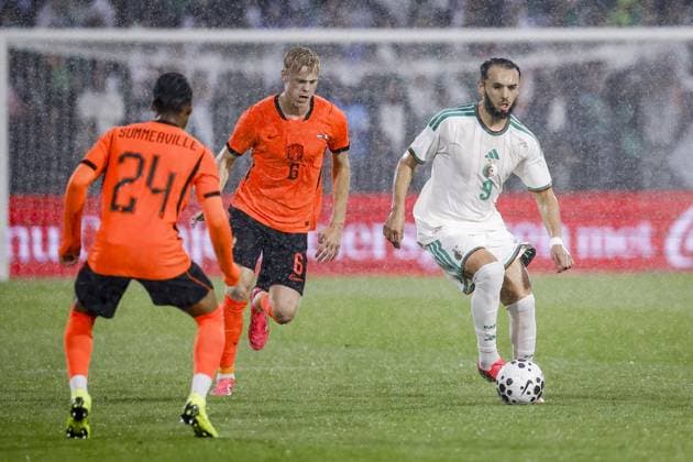 Fußball, Testspiel, Niederlande - Algerien #3 ROTTERDAM - (lr) Crysencio Summerville of the Netherlands, Jan Paul van Hecke of the Netherlands and Amine Gouiri of Algeria during the friendly international match, Länderspiel, Nationalmannschaft between the Netherlands and Algeria at Feyenoord stadium De Kuip on June 3, 2026 in Rotterdam, the Netherlands. The Dutch national team, Nationalteam is preparing for the 2026 FIFA World Cup, WM, Weltmeisterschaft, Fussball BAS CZERWINSKI ANP International Friendly, Länderspiel, Nationalmannschaft 2026 xVIxANPxSportx xxANPxIVx 560014694 originalFilename: 560014694.jpg