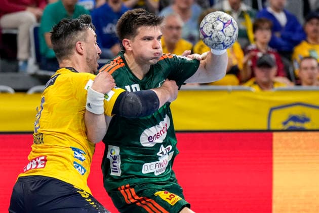 v.li.: Jannik Kohlbacher (RNL, 80), Renars Uscins (Die Recken, 10), Zweikampf, Spielszene, Duell, duel, tackle, tackling, Dynamik, Action, Aktion, 03.06.2026, Mannheim (Deutschland), Handball, Bundesliga, Rhein-Neckar Löwen - TSV Hannover-Burgdorf