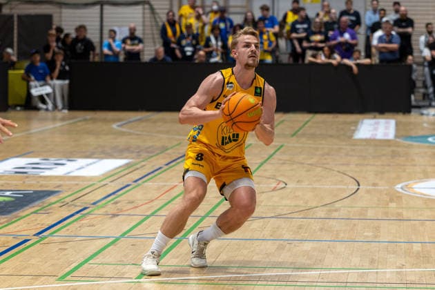 Lucas Mayer (Bozic Estriche Knights Kirchheim, 08) GER, Bozic Estriche Knights Kirchheim vs. Phoenix Hagen, BARMER 2. Basketball Bundesliga, Playoffs Finale Spiel 1, Saison 2025 2026, 04.06.2026 GER, Bozic Estriche Knights Kirchheim vs. Phoenix Hagen, BARMER 2. Basketball Bundesliga, Playoffs Finale Spiel 1, Saison 2025 2026, 04.06.2026 Kirchheim unter Teck Copyright: xEibner-Pressefoto NinaxSanderx EP_NSR