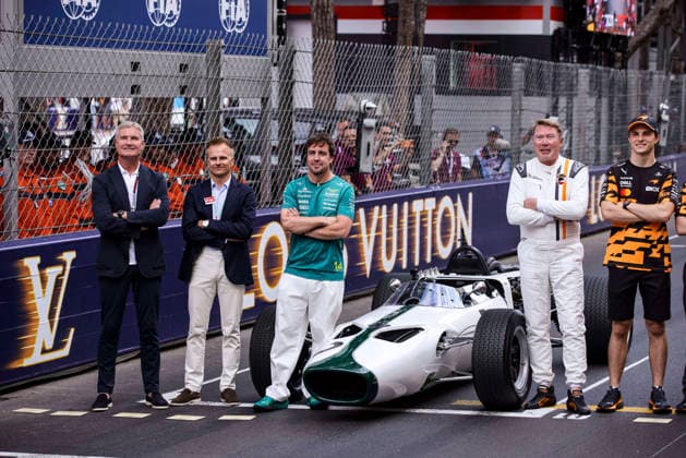 F1 - MONACO GRAND PRIX 2026 McLaren F1 Team 1000th Grand prixs celebration picture David Coulthard, Heikki Kovalainen, Fernando Alonso, Mika Hakkinen, Oscar Piastri, McLaren M2B during the Formula 1 Grand Prix de Canada 2026, 6th round of the 2026 Formula One World Championship, WM, Weltmeisterschaft from June 5 to 7, 2026 on the Circuit de Monaco, in Monte-Carlo, Monaco - Monte-CarloMonaco Copyright: xXavixBonillax