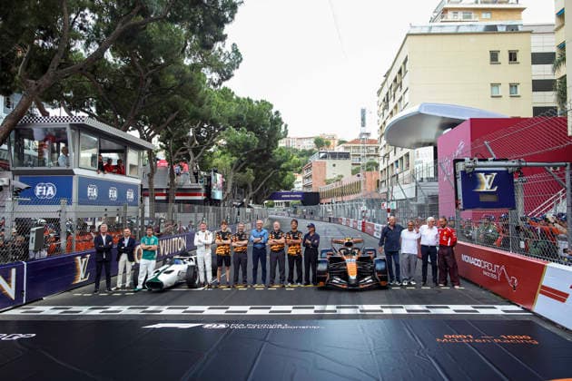 F1 - MONACO GRAND PRIX 2026 McLaren F1 Team 1000th Grand prixs celebration picture David Coulthard, Heikki Kovalainen, Fernando Alonso, Mika Hakkinen, Oscar Piastri, Andrea Stella, Stefano Domenicalli, Zak Brown, Lando Norris, Emerson Fittipaldi, Gerhard Berger, Juan Pablo Montoya, Lewis Hamilton portrait McLaren F1 Team MCL40, McLaren M2B during the Formula 1 Grand Prix de Canada 2026, 6th round of the 2026 Formula One World Championship, WM, Weltmeisterschaft from June 5 to 7, 2026 on the Circuit de Monaco, in Monte-Carlo, Monaco - Monte-CarloMonaco Copyright: xXavixBonillax