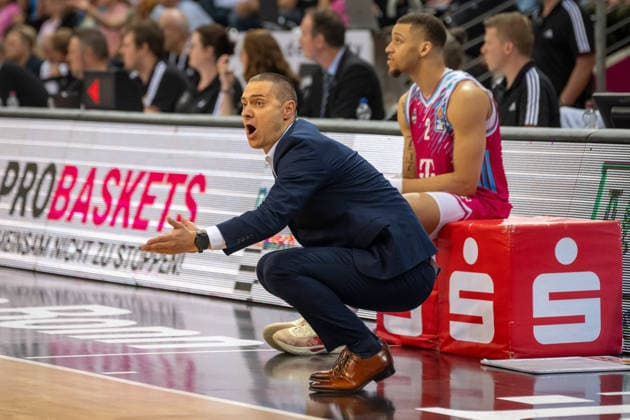 Marko Stankovic (Telekom Baskets Bonn, Headcoach) its mit der Entscheidung nicht einverstanden. Telekom Baskets Bonn vs. FC Bayern Muenchen, Basketball, e@sy credit BBL, Halbfinale, 3. Spiel, Saison 2025 2026, 04.06.2026 Telekom Baskets Bonn vs. FC Bayern Muenchen, Basketball, e@sy credit BBL, Halbfinale, 3. Spiel, Saison 2025 2026, 04.06.2026 Bonn Copyright: xEibner-Pressefoto ThomasxHaeslerx EP_THR