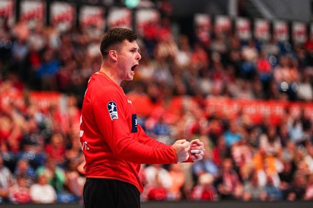 Jubel nach Parade Anadin Suljakovic (HSG Wetzlar, 12) GER, Handball Verein Hamburg vs. HSG Wetzlar, Handball, 1. Bundesliga, Spieltag 33, Saison 2025 2026, 04.06.2026 GER, Handball Sport Verein Hamburg vs. HSG Wetzlar, Handball, 1. Bundesliga, Spieltag 33, Saison 2025 2026, 04.06.2026 Hamburg Copyright: xEibner-Pressefoto MarcelxvonxFehrnx EP_MFN