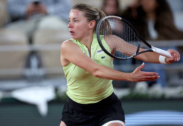 Maja Chwalinska of Poland in action French Open Tennis, Day Twelve, Tennis, Roland Garros, Paris, France - 04 Jun 2026Paris Roland Garros France EDITORIAL USE ONLY No use with unauthorised audio, video, data, fixture lists, club league logos or live services. Online in-match use limited to 120 images, no video emulation. No use in betting, games or single club league player publications. Copyright: xEllaxLing Shutterstockx 16906559dc