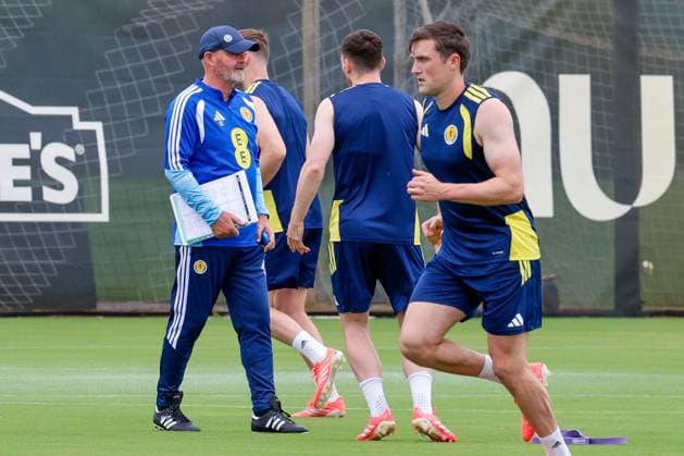 Scotland manager Steve Clarke during a training session Scotland Training Session, 2026 FIFA World Cup, WM, Weltmeisterschaft, Fussball Football, Florida Blue Training Centre, Florida, USA - 05 Jun 2026Florida Florida Blue Training Centre United States of America EDITORIAL USE ONLY No use with unauthorised audio, video, data, fixture lists, club league logos or live services. Online in-match use limited to 120 images, no video emulation. No use in betting, games or single club league player publications. Copyright: xChrisxArjoon Shutterstockx 16906920z