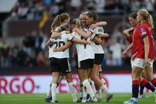 GER, Köln, Deutschland vs Norwegen, Länderspiel, Fussball, FIFA, Spielzeit 2026 2027, WM-Qualifikation, Rhein-Energie-Stadion, 5. Spieltag im Bild: Marie Müller (Deutschland Frauen 7), Tor, Jubel und Freude, Emotionen beim Länderspieldebut DFB DFL REGULATIONS PROHIBIT ANY USE OF PHOTOGRAPHS AS IMAGE SEQUENCES AND OR QUASI-VIDEO, 05.06.2026 Copyright: HMBxMedia HendrikxHamelau