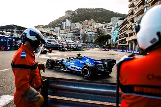 F1 - MONACO GRAND PRIX 2026 23 ALBON Alexander (tha), Williams F1 Team FW48, action marshall, commissaire de piste, marshal, marshalls, marshals during the Formula 1 Grand Prix de Canada 2026, 6th round of the 2026 Formula One World Championship, WM, Weltmeisterschaft from June 5 to 7, 2026 on the Circuit de Monaco, in Monte-Carlo, Monaco - Monte-CarloMonaco Copyright: xFLORENTxGOODENx