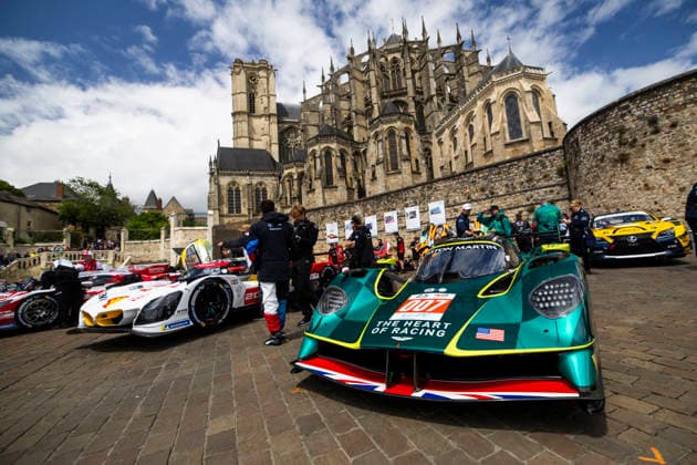 24 HEURES DU MANS 2026 - CITY CENTRE PARADE 007 TINCKNELL Harry (gbr), GAMBLE Tom (gbr), GUNN Ross (gbr), Aston Martin THOR Team, Aston Martin Valkyrie 007, Hypercar, action during the City Center Parade of the 24 Hours of Le Mans 2026, 3rd round of the 2026 FIA World Endurance Championship, on June 6, 2026 in Le Mans, France - Le MansFrance Copyright: xJULIENxDELFOSSEx