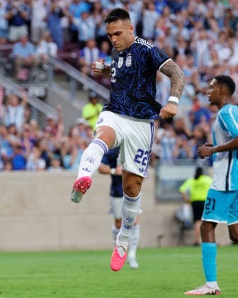 June 6, 2026, College Station, Texas, USA: Argentina forward LAUTARO MARToÂNEZ (22) celebrates a goal during an International Friendly, Länderspiel, Nationalmannschaft soccer match between Argentina and Honduras at Kyle Field in College Station, TX, Saturday, June 6, 2026. College Station USA - ZUMAa325 20260606_zsa_a325_003 Copyright: xDavidxBalleringxIix