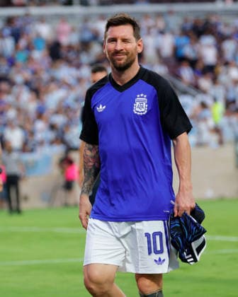 June 6, 2026, College Station, Texas, USA: Argentina forward LIONEL MESSI (10) winks to the crowd during an International Friendly, Länderspiel, Nationalmannschaft soccer match between Argentina and Honduras at Kyle Field in College Station, TX, Saturday, June 6, 2026. College Station USA - ZUMAa325 20260606_zsa_a325_027 Copyright: xDavidxBalleringxIix