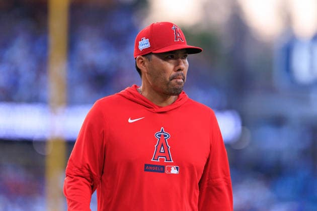 June 6, 2026, Los Angeles, California, USA: Manager, Kurt Suzuki of the Los Angeles Dodgers during a regular season MLB, Baseball Herren, USA game against the Los Angeles Angels on Saturday June 6, 2026 at Dodger Stadium in Los Angeles, California. Dodgers defeat Angels, 9-2. JAVIER ROJAS PI Los Angeles USA - ZUMAp124 20260606_zaa_p124_074 Copyright: xJavierxRojasx